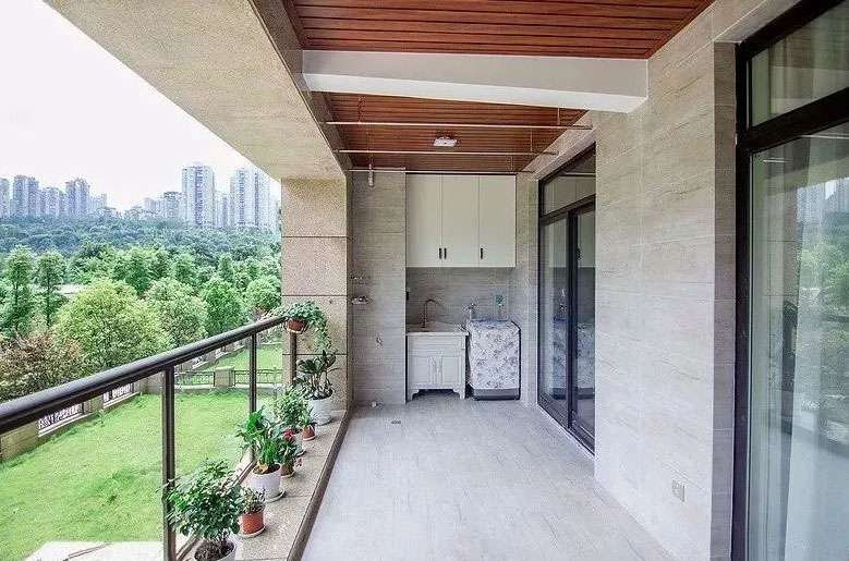 阳台护栏差别种类的特点有哪些？？？？？